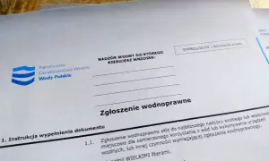 Formularz "Zgłoszenie wodnoprawne" z logo Wód Polskich. Określa, kto wydaje pozwolenie na budowę, czyli właściwy nadzór wodny.